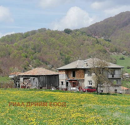 Photo 4 — Floor of House in Oblast Smolyan, Gorna Arda