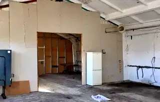 Промишлена сграда в Габрово, Кряковци