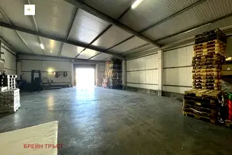 Склад в с. Локорско