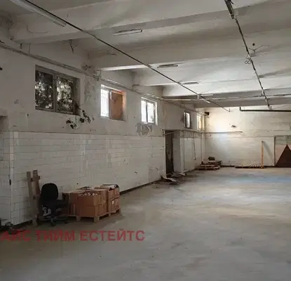 Photo 5 — Warehouse in Sofia, Poduyane
