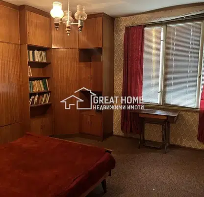 Photo 4 — 4-bedroom apartment in Tyrgovishte, Centyr