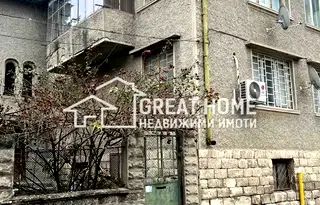 Многостаен апартамент в Търговище, Център