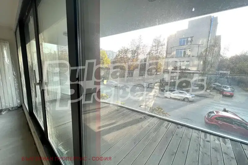 4-bedroom apartment in Sofiya, Dianabad