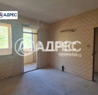 Снимка 4 — Двустаен апартамент в Пловдив, Сопот