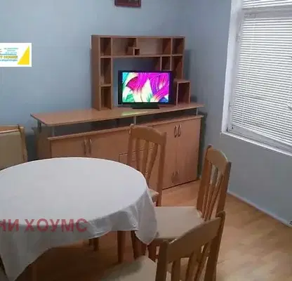 Снимка 5 — Двуетажна къща с 4 стаи и гараж в центъра на Велико Търново