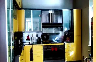 Къща в София, Център