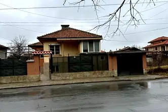 Къща в Пазарджик, Ябълките
