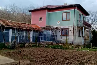 Къща в Добрич, с. Малина
