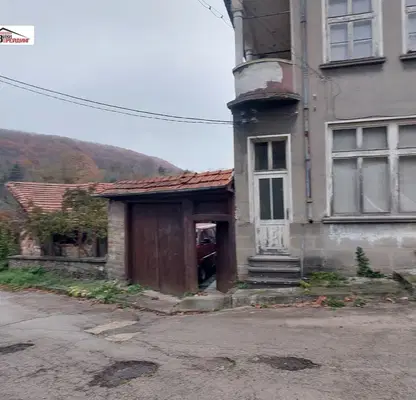 Снимка 5 — Къща в Ловеч, с. Калейца