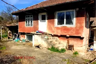 Къща във Велико Търново, с. Дъскот
