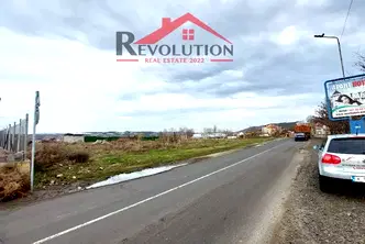 Парцел в Кърджали, Момчил