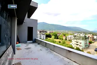 Тристаен апартамент в София, Кръстова вада