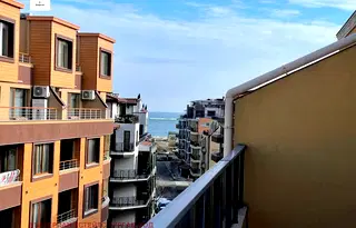 Тристаен апартамент в Бургас, Поморие