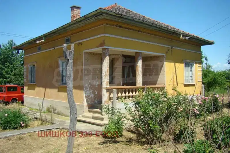 Къща в Ямбол, с. Генерал Инзово
