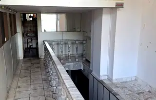 Магазин в Русе, Широк център