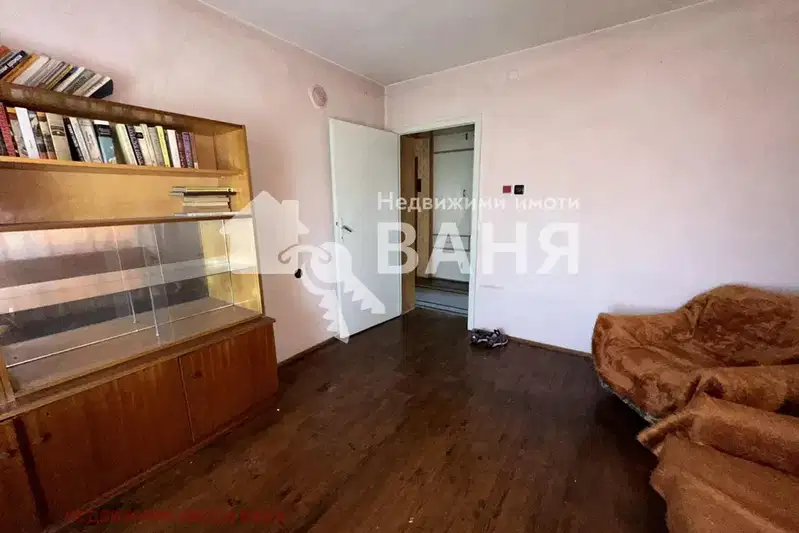Floor of House in Oblast Plovdiv, Karlovo