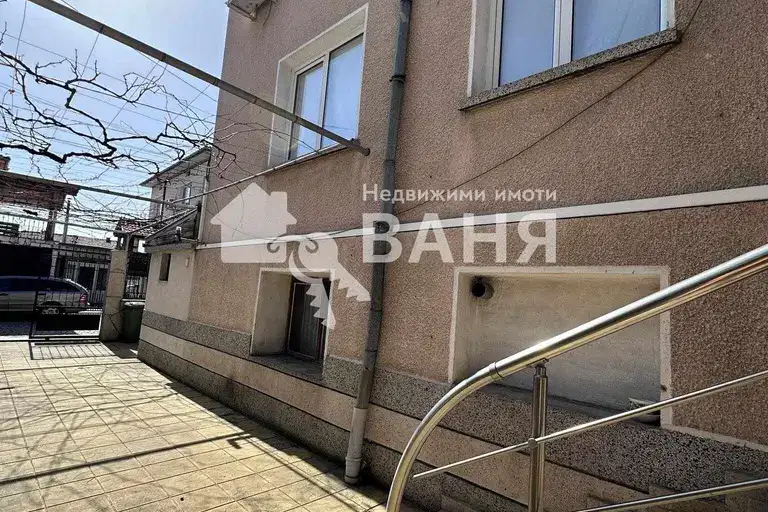 Floor of House in Oblast Plovdiv, Sopot