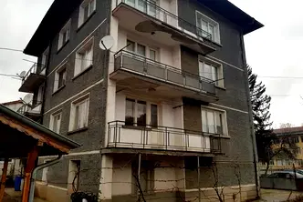 Етаж от къща в София, Ботев