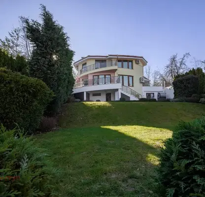Photo 2 — House in Malo Buchino