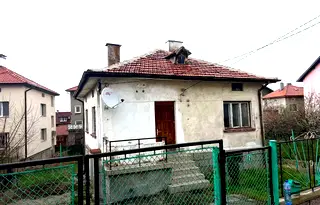 Къща в с. Лозен