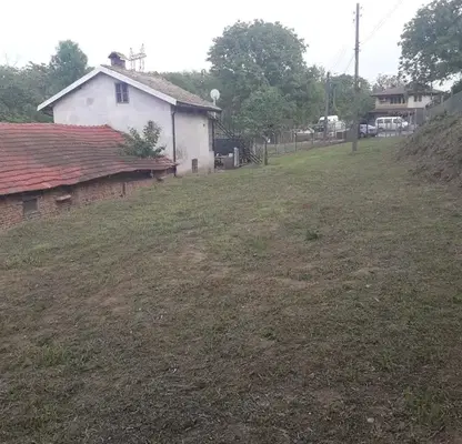 Photo 2 — House in Ruse, Charodeika - Yug