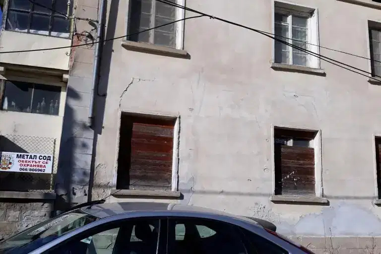 House in Gabrovo, Velchevci