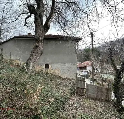 Photo 2 — House in Oblast Gabrovo, Plachkovci