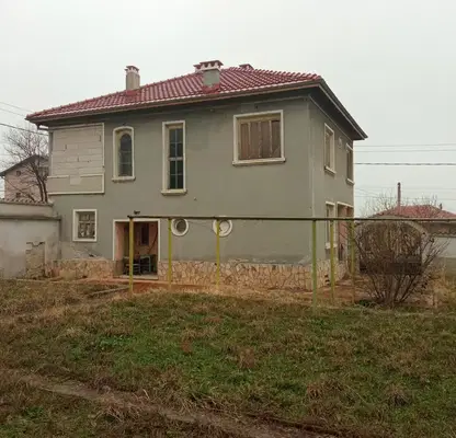Снимка 4 — Къща в Пловдив, с. Червен