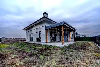 Къща в София, Костинброд