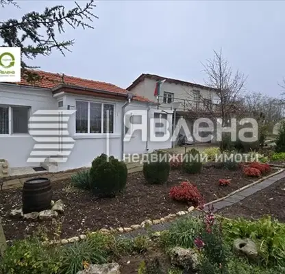 Снимка 2 — Къща във Варна, с. Водица