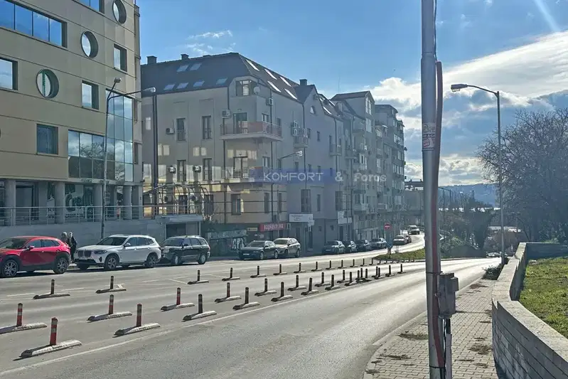Office in Varna, Centyr