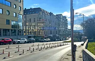 Офис във Варна, Център