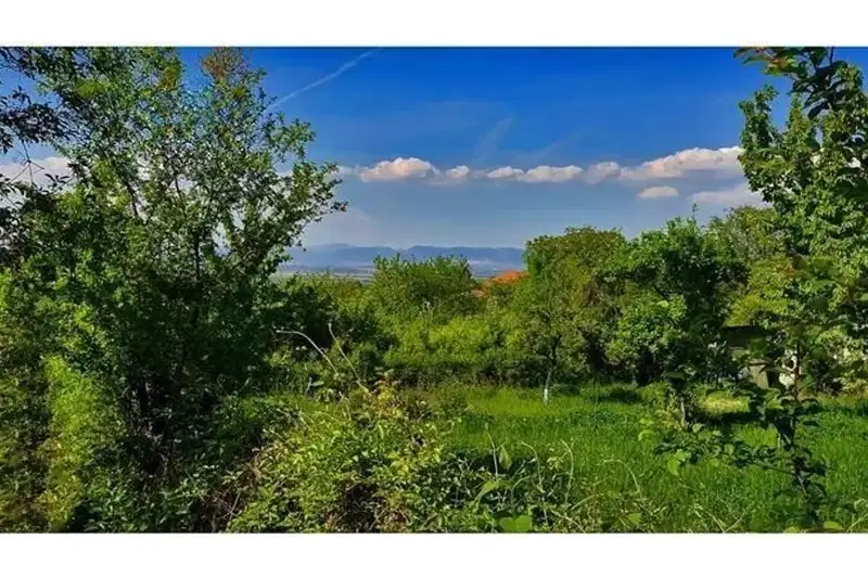 Парцел в с. Лозен