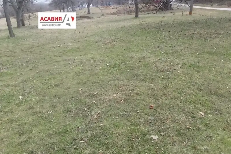Парцел в София, Правец