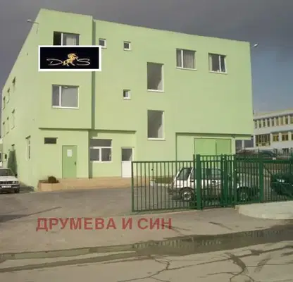 Снимка 2 — Промишлена сграда във Варна, Западна промишлена зона