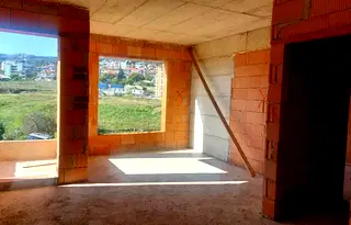 Тристаен апартамент във Варна, Виница
