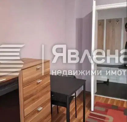 Снимка 5 — Просторен 2-стаен апартамент с две тераси в ЖП Гара, Варна