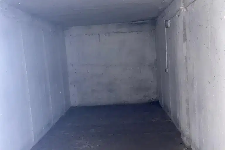 Garage/Parking in Kyrdjali, Centyr