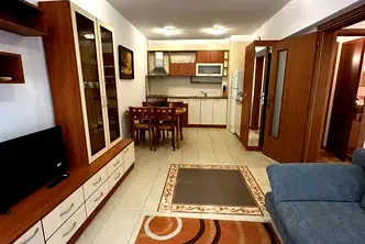 Тристаен апартамент във Варна, Център