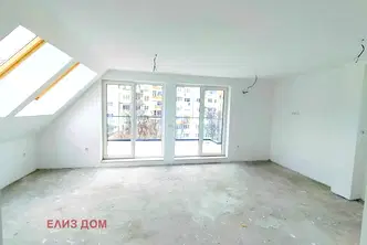 Многостаен апартамент във Варна, Левски 1