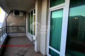 Двустаен апартамент във Варна, Бяла