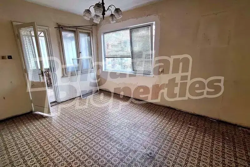 Floor of House in Varna, Asparuhovo
