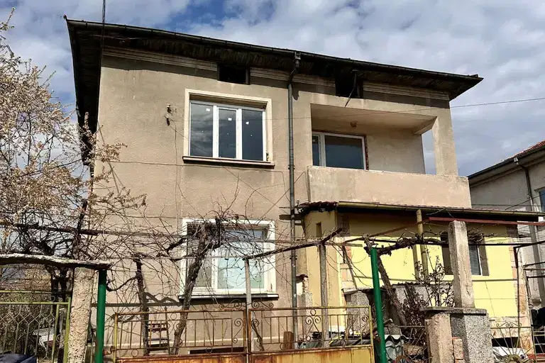Етаж от къща в Пловдив, Баня