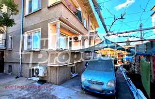Етаж от къща в Пловдив, Първомай