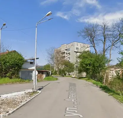 Photo 5 — Garage in Gabrovo, Sirmani