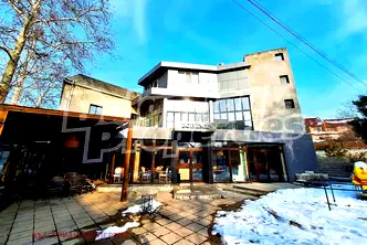Хотел във Велико Търново, Свищов