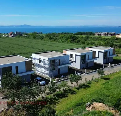 Photo 2 — House in Oblast Burgas, Pomorie