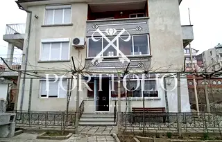 Къща в Бургас, Свети Влас