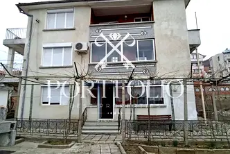 Къща в Бургас, Свети Влас