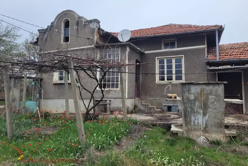 Къща в Габрово, с. Добромирка